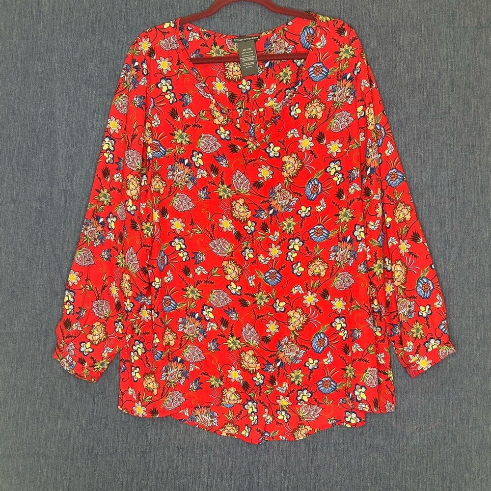 Chelsea & Theodore Red Floral V-Neck Blouse